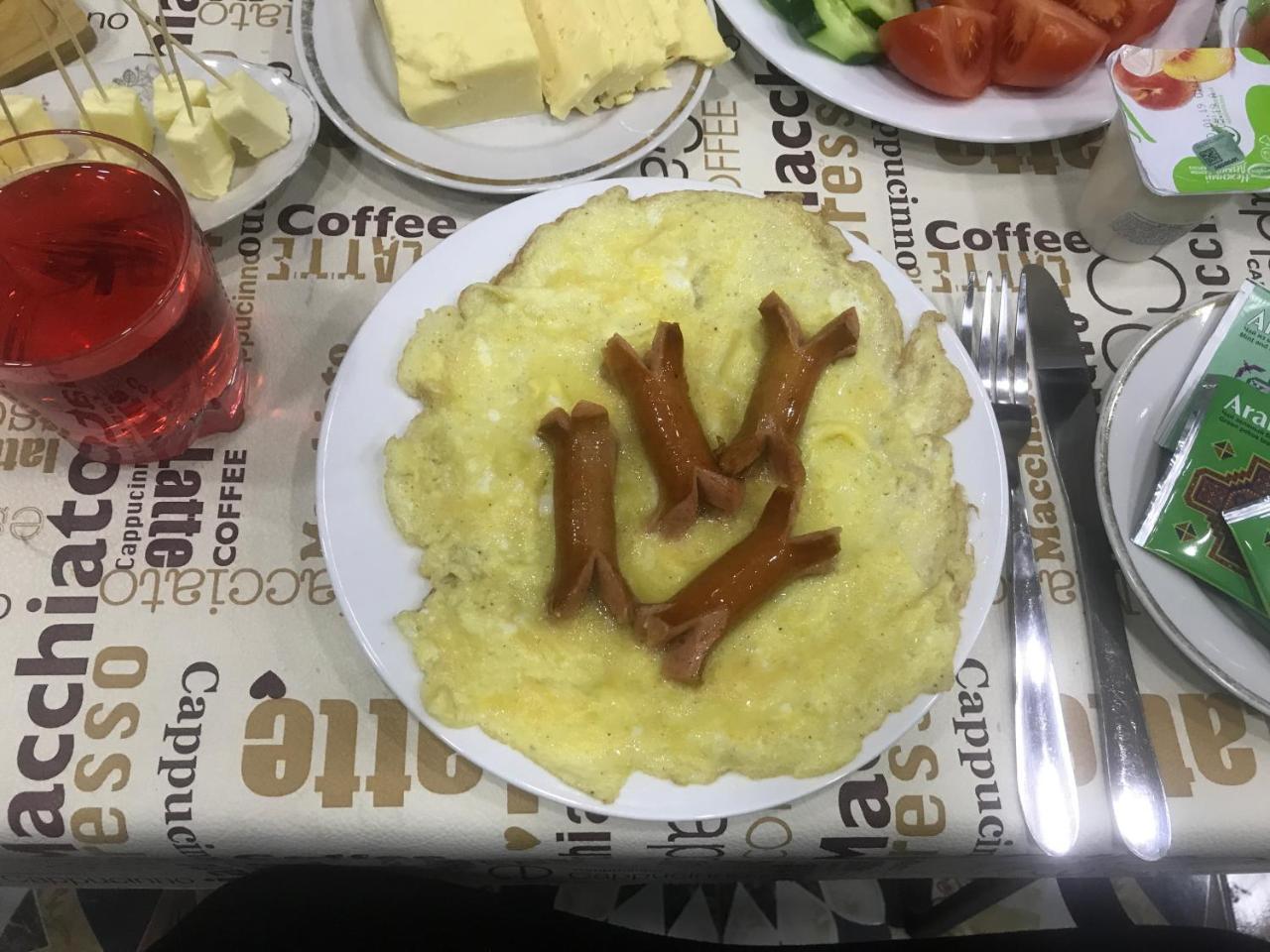 Hotel Victoria 耶烈万 外观 照片