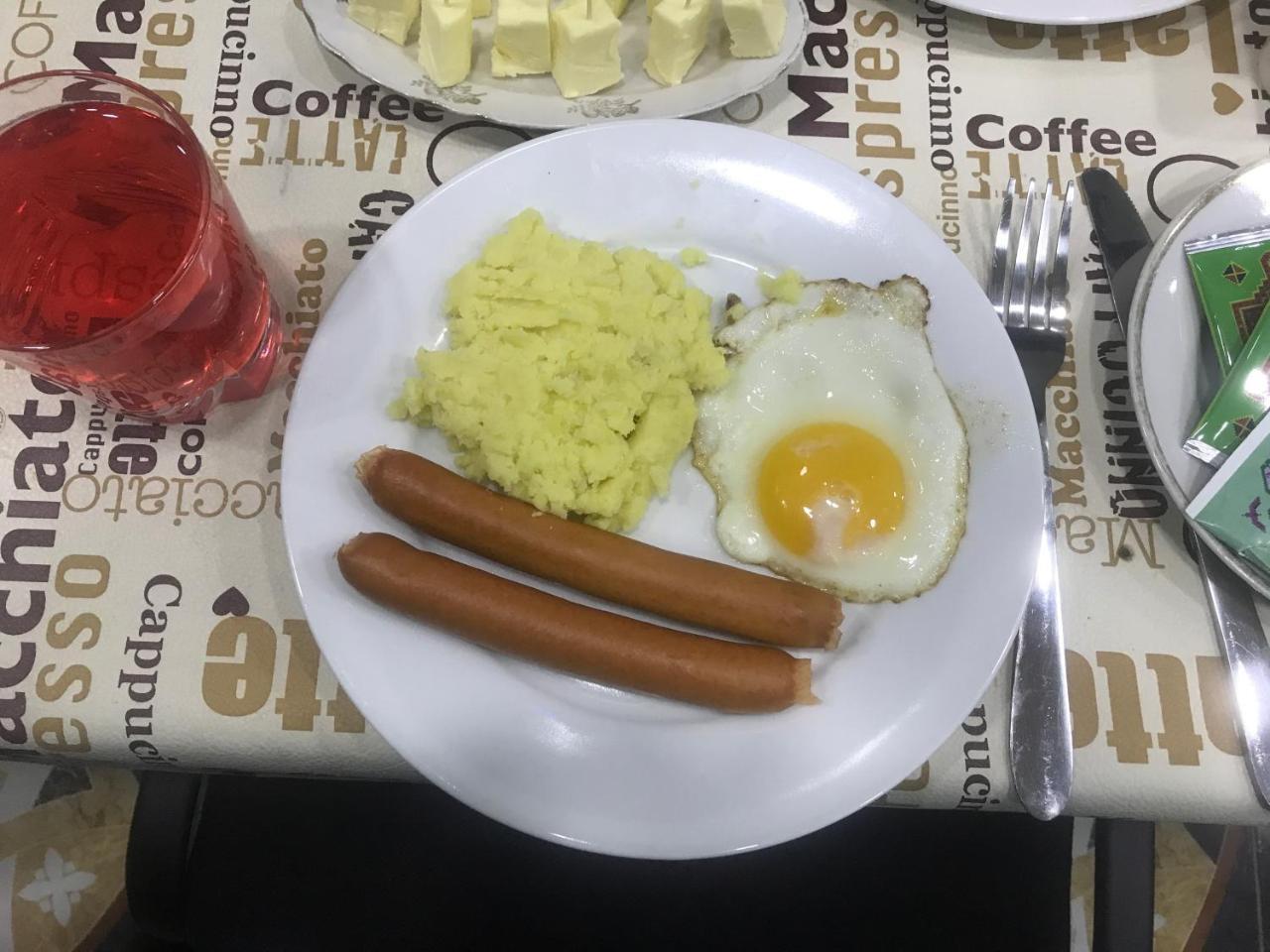 Hotel Victoria 耶烈万 外观 照片